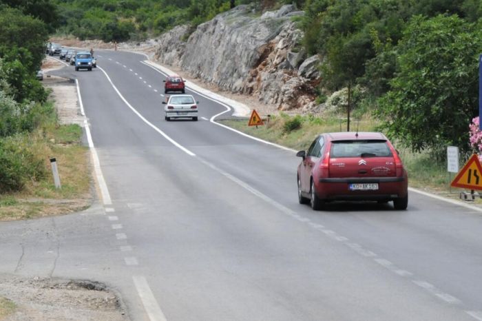 FOTO: Dobojski Info | PUTEVI: Potreban oprez na dionicama sa privremenom signalizacijom