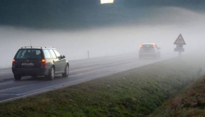 FOTO: Dobojski Info | PUTEVI: Mokri kolovozi, smanjena vidljivost zbog magle