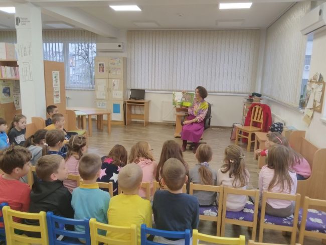 FOTO: Dobojski Info | DOBOJ: Završen besplatan upis đaka prvaka u Narodnoj biblioteci Doboj