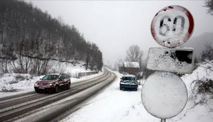 FOTO: Dobojski Info | PUTEVI: Snježne padavine usporavaju saobraćaj