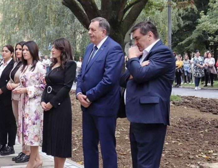 FOTO: Dobojski Info | Svi imaju IZBOR: Ili će ROBIJATI zbog Dodika i režima ili će biti SLOBODNI LJUDI