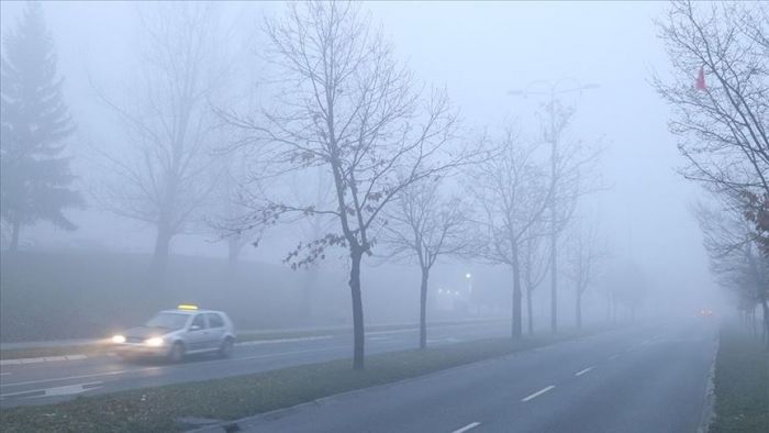 FOTO: Dobojski Info | PUTEVI: Mjestimično vlažni kolovozi, magla smanjuje vidljivost