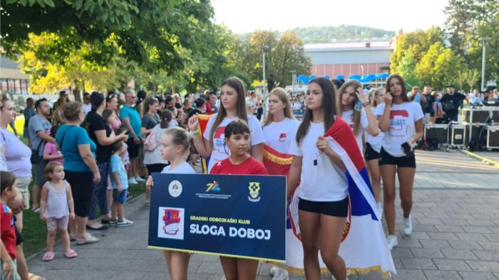 DOBOJ: Održana &quot;Parada sporta&quot;, više od 1.500 učesnika