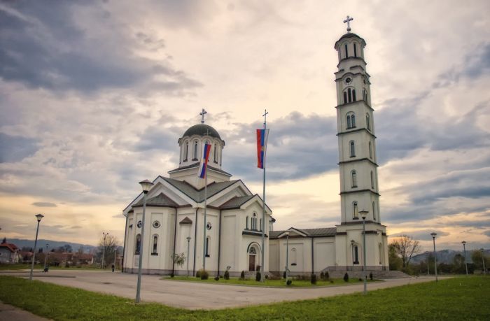 DOBOJ: Svečana akademija povodom slave hrama Rođenja Presvete Bogorodice i godišnjice organizacije &quot;Svi za Kosmet&quot;