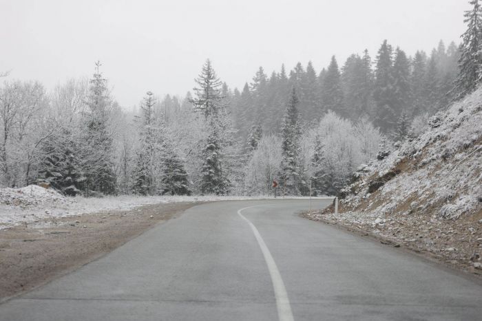 FOTO: Dobojski Info | PUTEVI: Poledica preko planinskih prevod