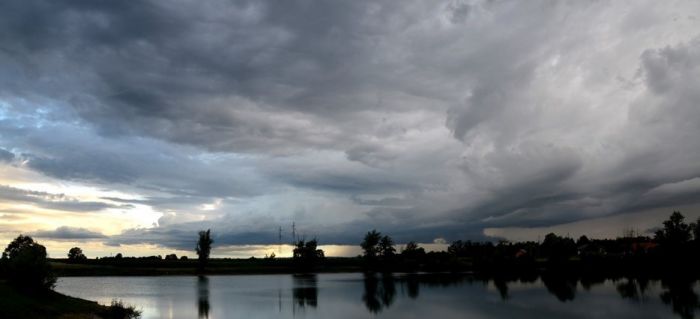 NAGLA PROMJENA VREMENA: Spremite se na kišu, grad i olujni vjetar