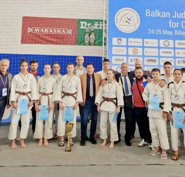 FOTO: Dobojski info | DOBOJ: Jelena Blagojević donijela prvu balkansku medalju za Athlete M