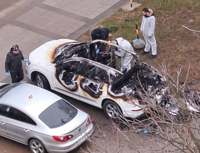 FOTO: Dobojski Info | AUTOMOBIL DIREKTORA ŽRS ZAPALJEN: Niko ne pita otkud mu Audi Q5