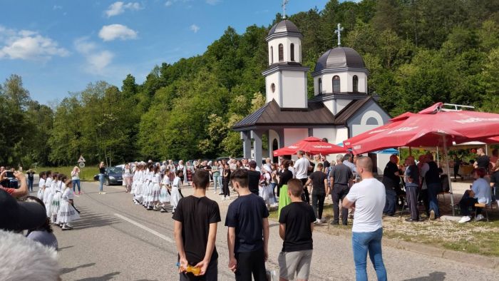 KO JE OSVOJIO ČOKOLADNO JAJE OD 5 KG: Održana Vaskršnja tucijada u Rječici. (FOTO) (VIDEO)