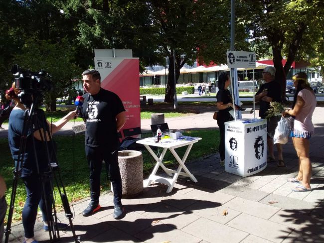 FOTO: Dobojski Info | "UDRUŽENI ZLOČINAČKI PODUHVAT INSTITUCIJA REPUBLIKE SRPSKE": Davor Dragičević u Doboju. (FOTO) (VIDEO)