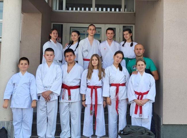 FOTO: Dobojski Info | DOBOJ: Karate Klub 'Vila' na 15. Internacionalnom karate turniru u Čoki