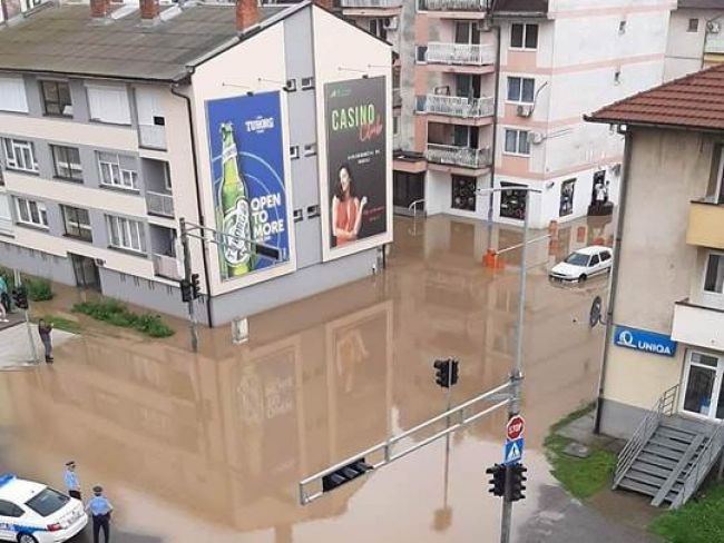 FOTO: Dobojski Info | DOBOJSKI INFO PITA: Ko će snositi odgovornost za štetu koja nastaje građanima?