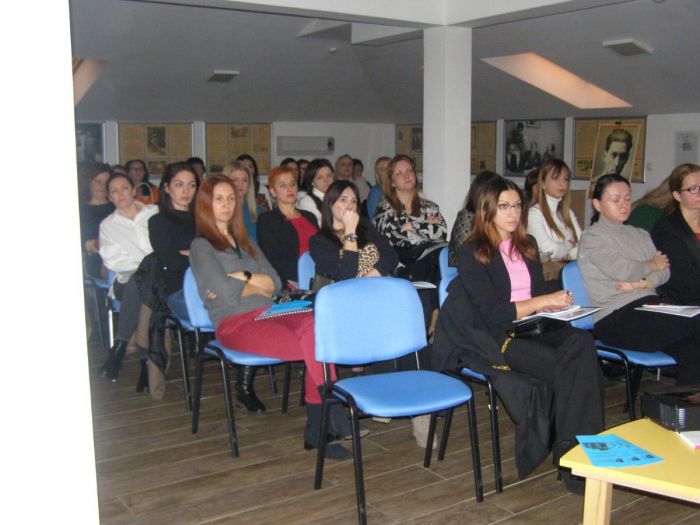 FOTO: Dobojski Info | DOBOJ: Seminari o školskim bibliotekama. Most između teorije i prakse.