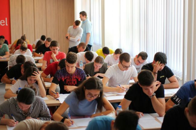 FOTO: Dobojski Info | Raspisan konkurs za upis studenata u drugom upisnom roku 