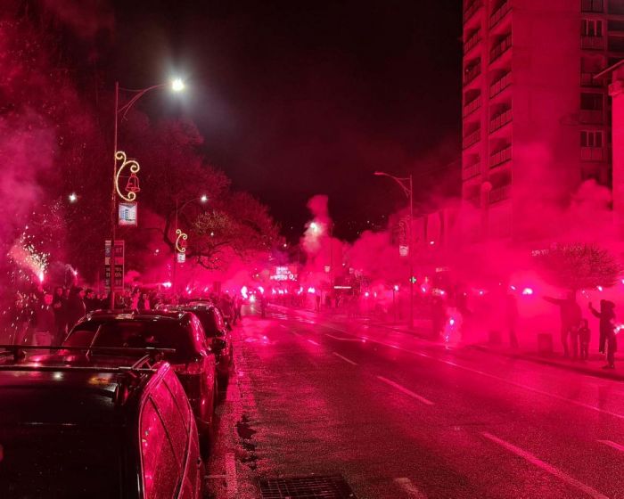 FOTO: Dobojski Info | DOBOJ: Bakljada navijačke grupe &quot;Vojvode 1990&quot; povodom 31. rođendana Srpske