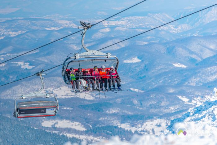 FOTO: OC Jahorina | OC „Jahorina“ blokiran, Vlada RS vraća njihove dugove