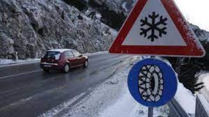 FOTO: Dobojski Info | PUTEVI: Kolovozi mjestimično vlažni, moguća poledica