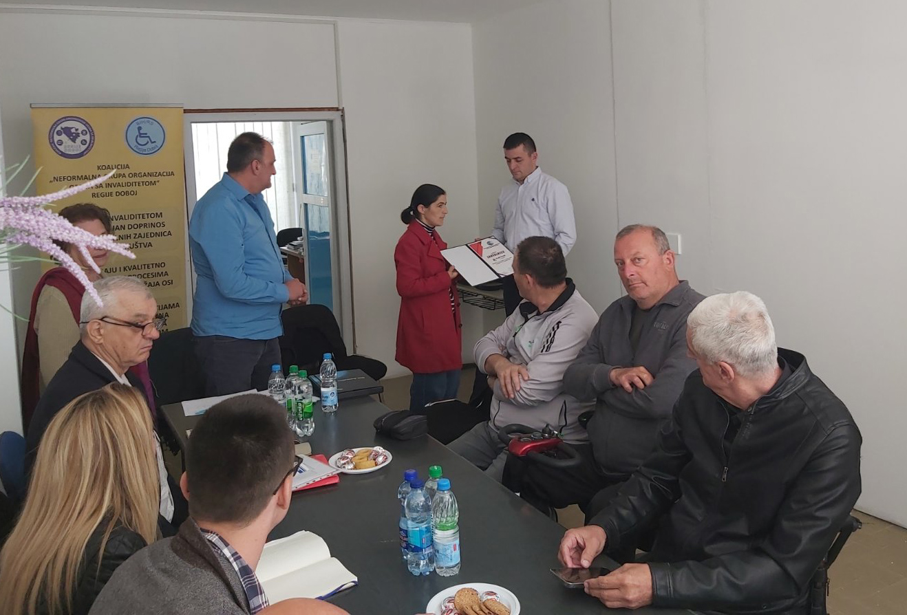 (FOTO) „Elektrane“ Stanari darovale invalidima obnovljene sanitarne prostorije i čajnu kuhinju