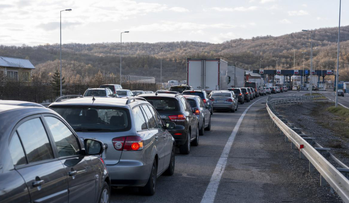 PUTEVI: Pojačan promet zbog prvomajskih praznika, gužve na izlazu iz BiH