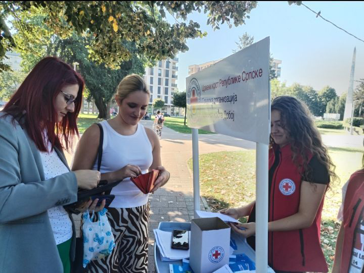 NEDJELJA CRVENOG KRSTA: U gradskom parku besplatno mjerenje pritiska i šećera u krvi