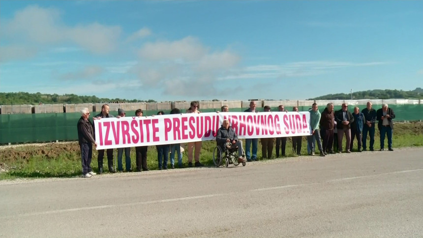 DOBOJ: Protest mještana sela Podnovlje zbog solarne elektrane