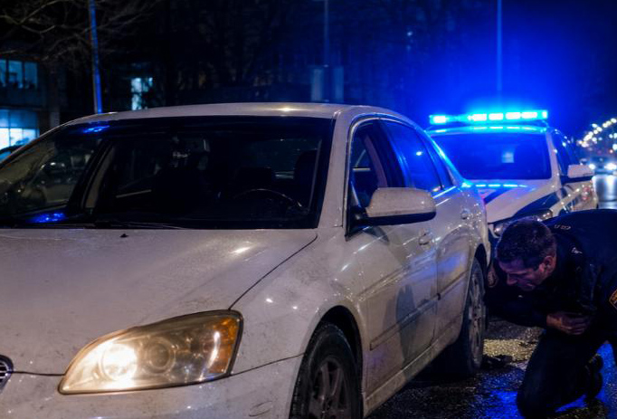 DOBOJ: Pijan za volanom bježao od policije, dvojica službenika povrijeđena