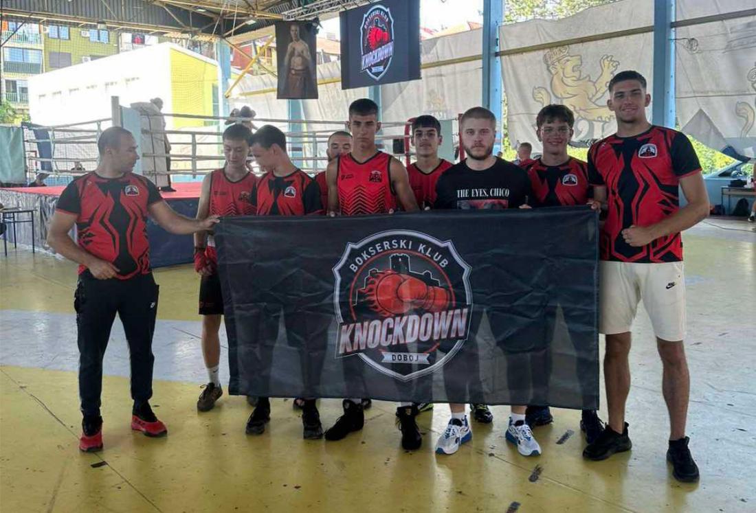 (FOTO) DOBOJ: Bokserski klub KNOCKDOWN među deset najboljih u Republici Srpskoj