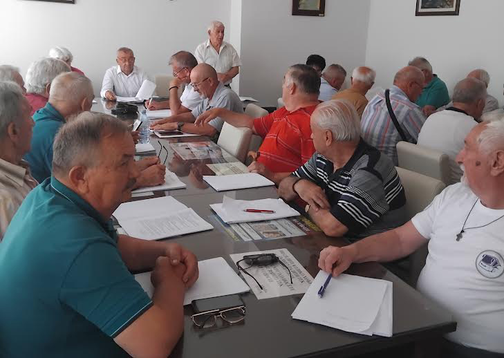 SKUPŠTINA UDRUŽENJA PENZIONERA GRADA DOBOJ Penzioneri preživljavaju udare