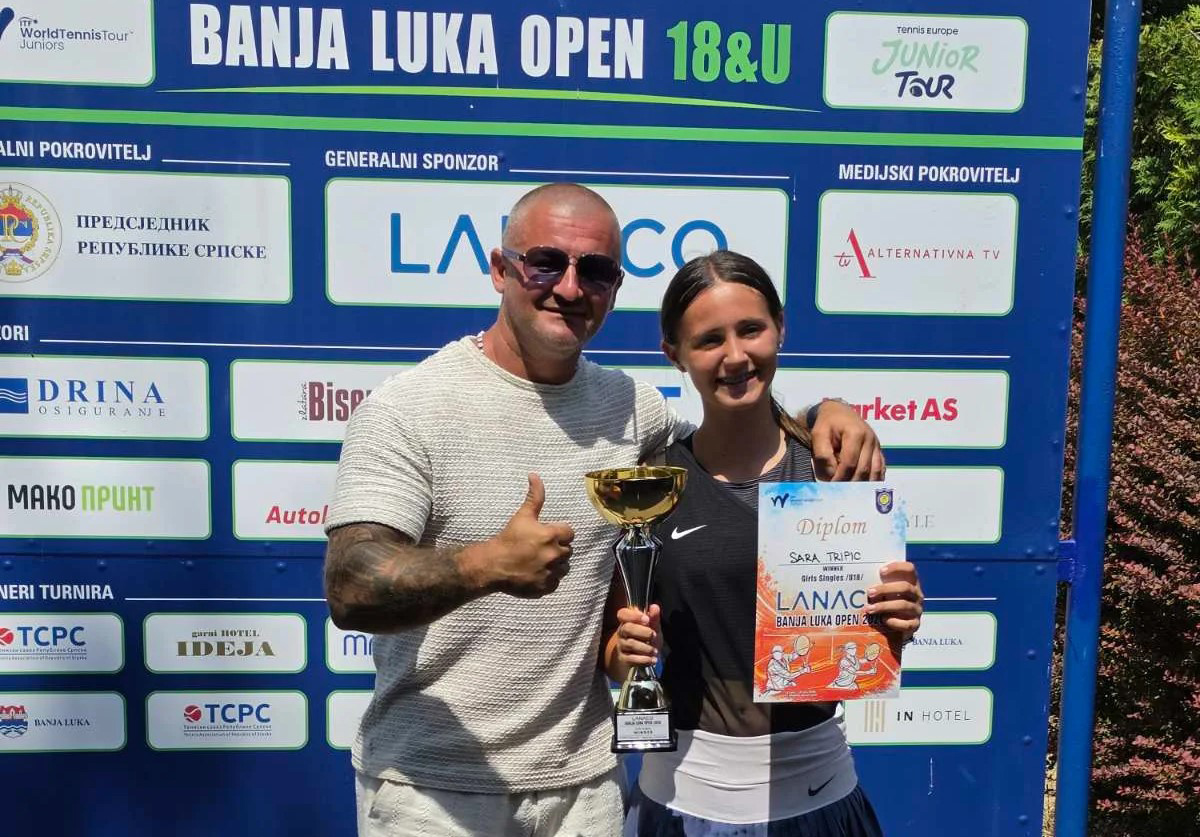 DOBOJSKI TENIS IMA ŠAMPIONKU: Sara Tripić sa 14 godina osvojila prvu ITF titulu do 18 godina