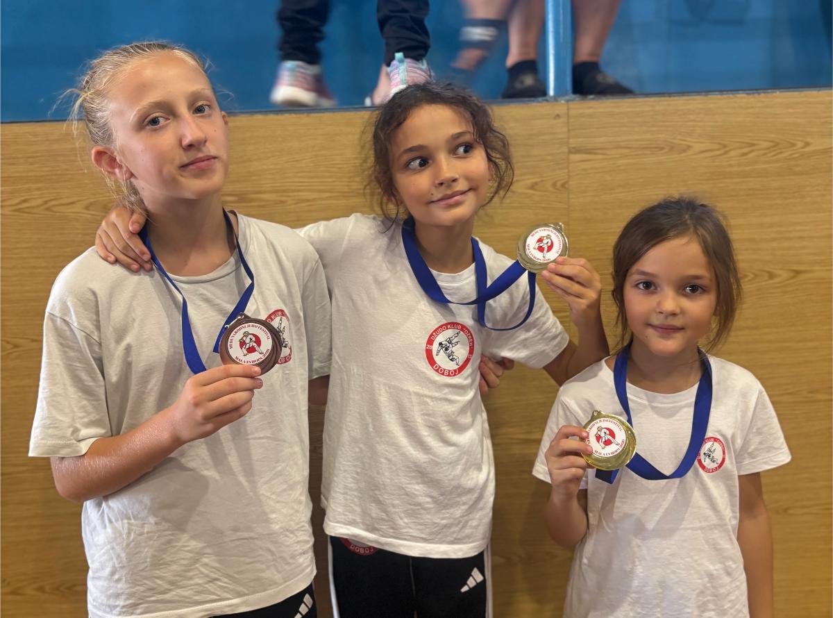 (FOTO) DOBOJ: Tri medalje za džudistkinje Ozrena na „Maloj Evropi“