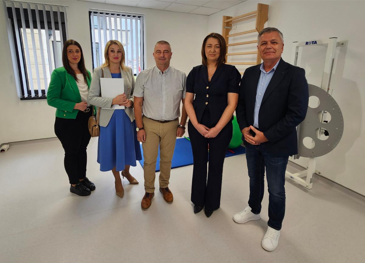 (FOTO) STANARI: Elektrane Stanari donirale opremu za fizikalnu terapiju Domu zdravlja „Srbija“