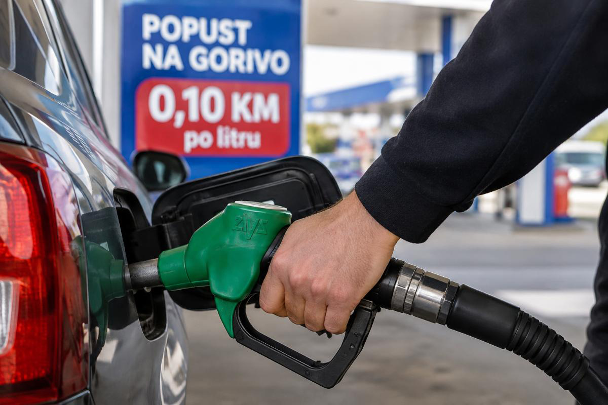 Republika Srpska produžila subvencije za gorivo: Popust od 10 feninga po litru do 15. novembra