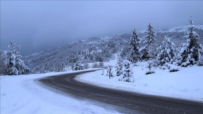 FOTO: Dobojski Info | PUTEVI: Poledica na svim vlažnim lokalitetima