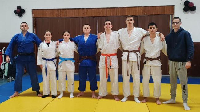 FOTO: Dobojski Info | Takmičari Džudo kluba „Morote“ iz Petrova pred izazovima na domaćoj i međunarodnoj sceni