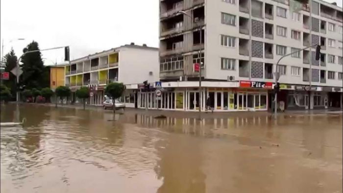 FOTO: Dobojski Info | OPASNOST U DOBOJU: Obilne kiše stižu i donose RIZIK OD POPLAVA!