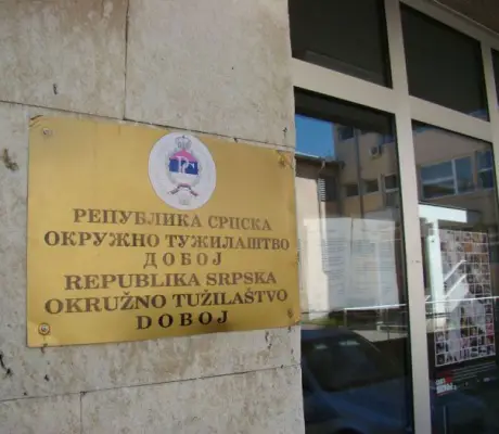 DOBOJ: Legalizovale vikendicu na vodnom zemljištu, optužene tri službenice